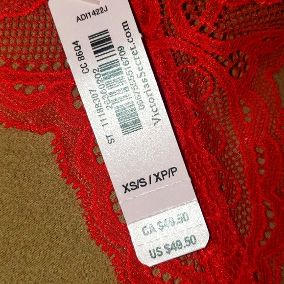 NWT Victoria's Secret Very Sexy Shine Strap Logo Lace Garter Belt - Picture 2 of 3